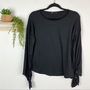 Gibson‎ black long sleeve top size small tie sleeve